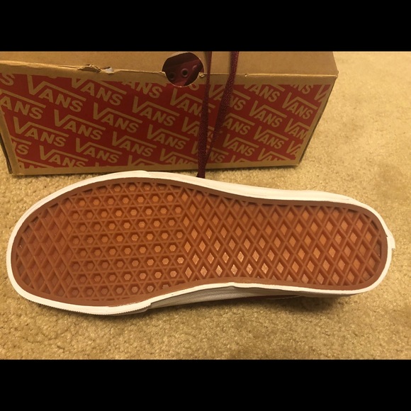 Vans - Picture 3 of 3